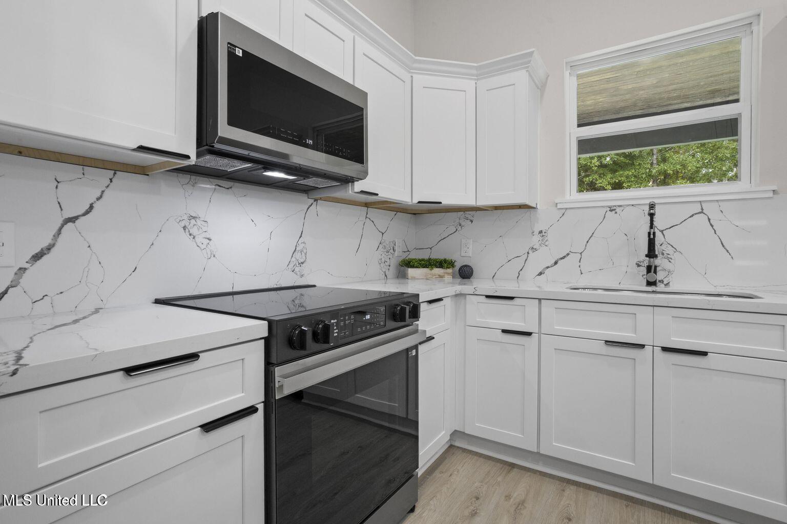 1777 Granhurst Street Gautier, MS 39553 - Photo 10 of 28 20251003001439342766000000-o