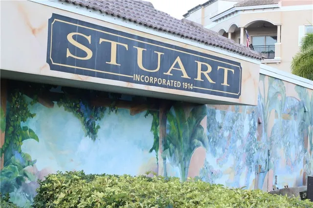 $2,000 | 3901 Southeast St Lucie Boulevard, Unit 30, Stuart, FL 34997