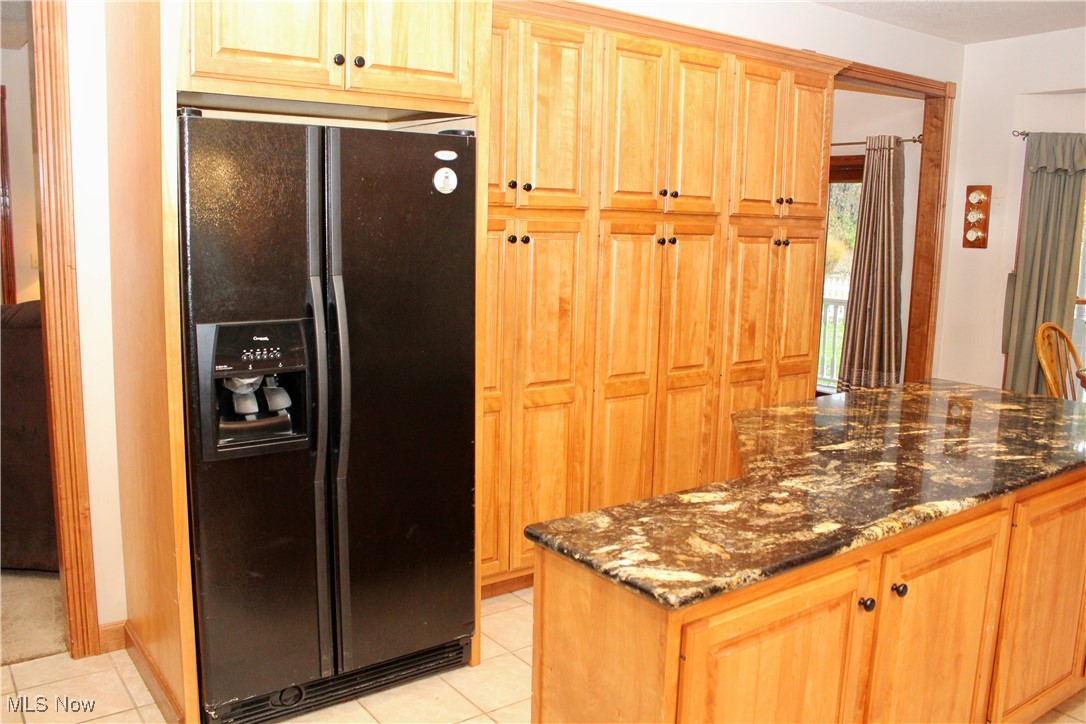 1999 Warner Road Vienna, OH 44473 - Photo 16 of 50 Custom Kitchen
