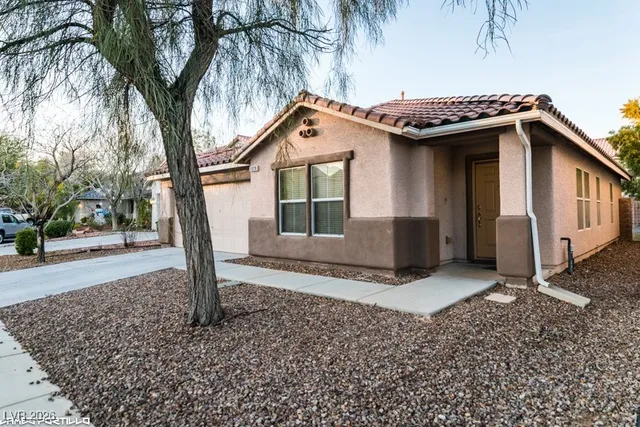 $1,795 | 5028 Stumbling Colt Court, Las Vegas, NV 89131