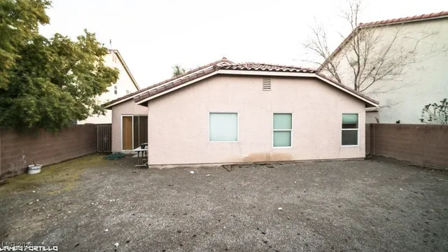 $1,795 | 5028 Stumbling Colt Court, Las Vegas, NV 89131