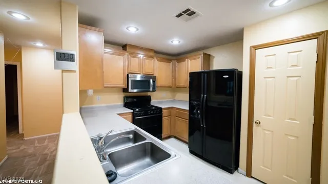 $1,795 | 5028 Stumbling Colt Court, Las Vegas, NV 89131