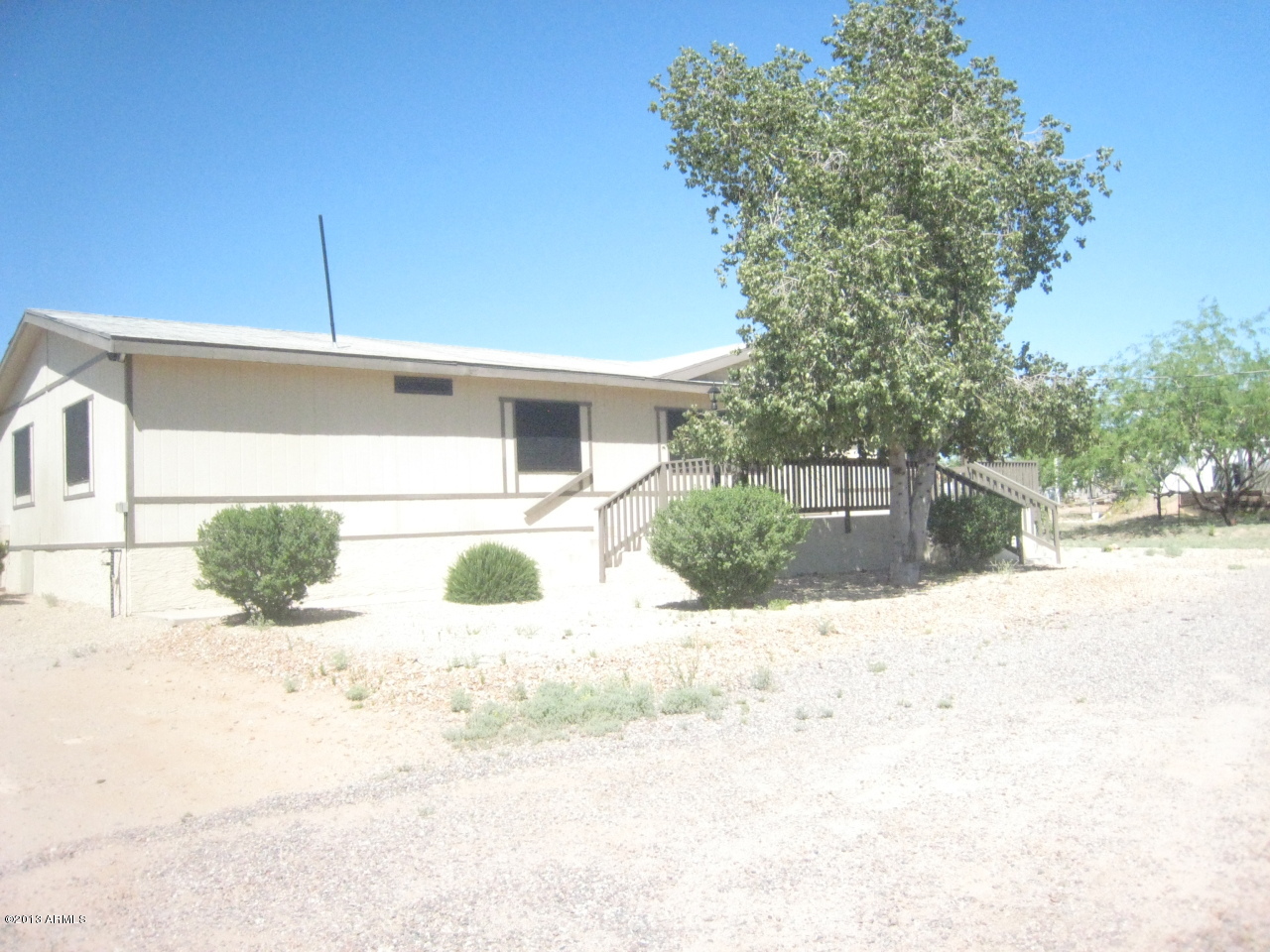 336 South Hopi Road Apache Junction, AZ 85119 - Photo 3 of 21 245
