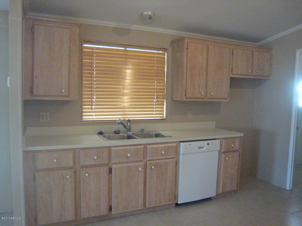 336 South Hopi Road Apache Junction, AZ 85119 - Photo 6 of 21 254