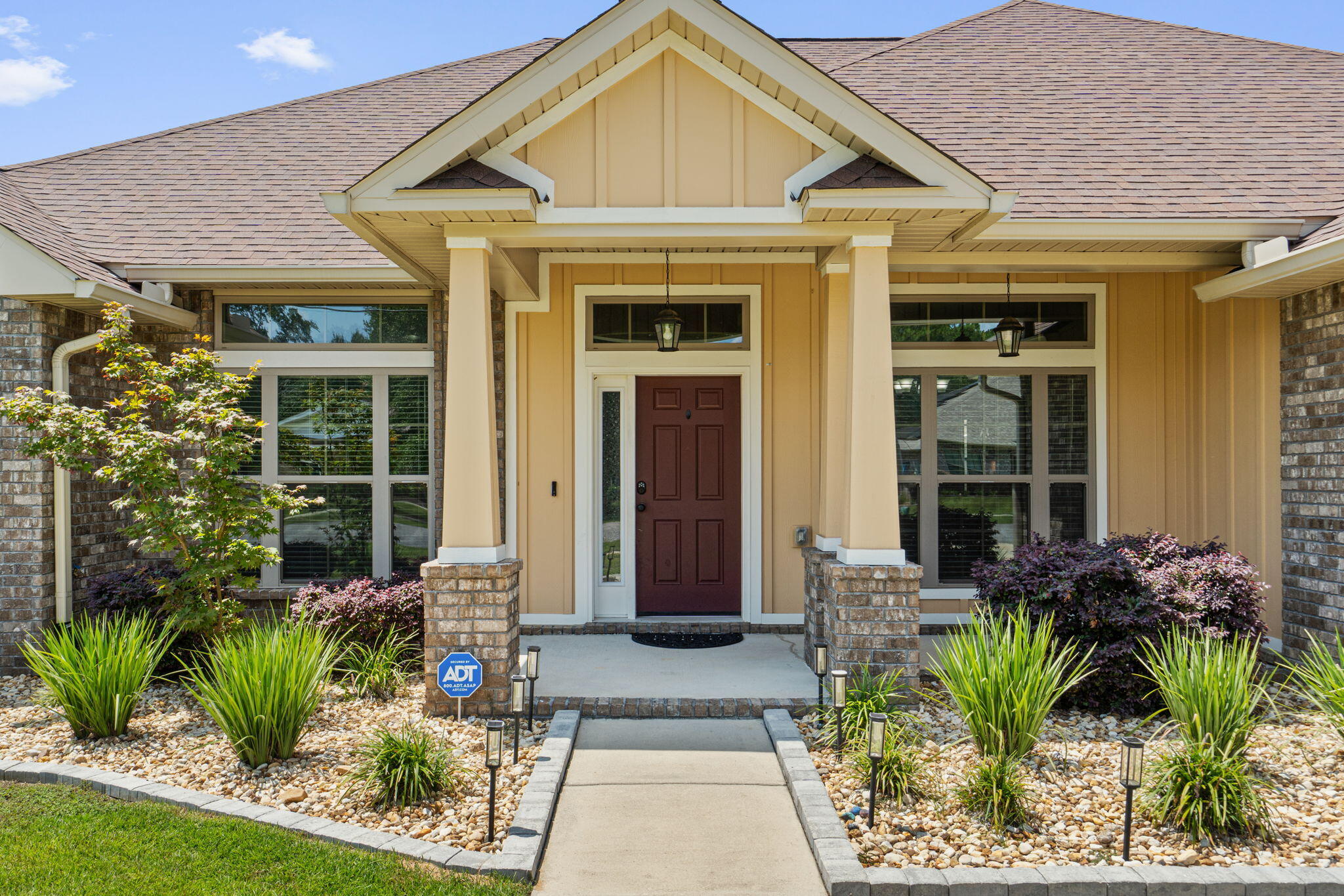5330 Wyndell Circle Crestview, FL 32539 - Photo 3 of 54 Front of house