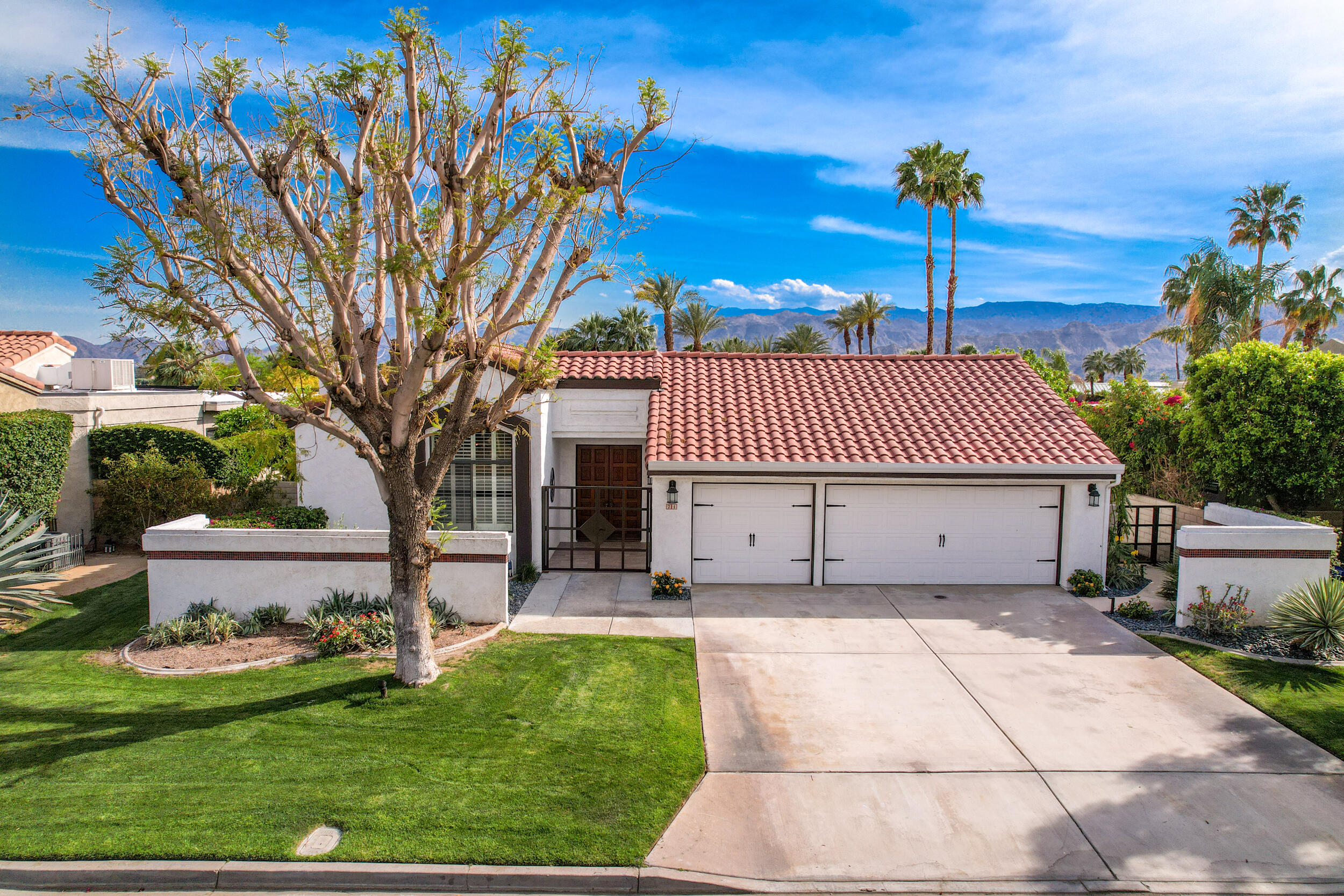 71 San Simeon Place Rancho Mirage, CA 92270 - Photo 7 of 54 DJI_0898