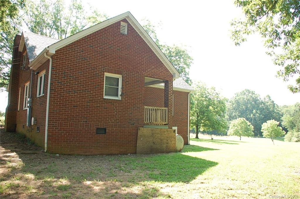 8715 Lanier Road Norwood, NC 28128 - Photo 4 of 34 Gallery Image 4
