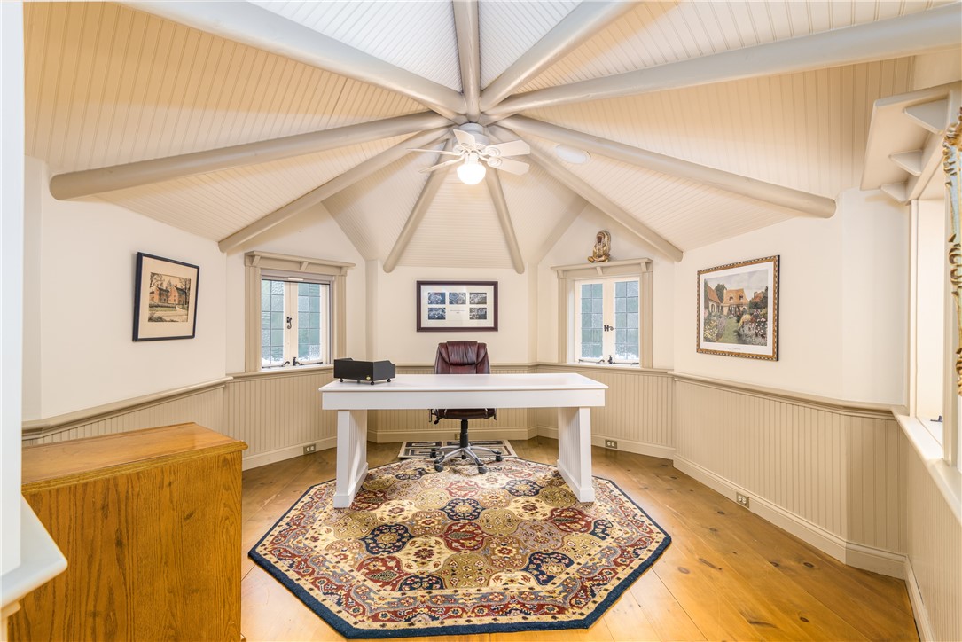 2550 Vineyard Road North Kingstown, RI 02874 - Photo 37 of 50 3rd floor octagon office.
There is a second office in this room as well