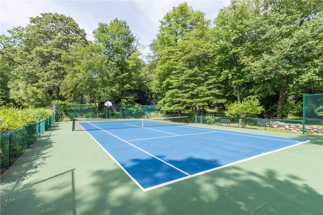 2550 Vineyard Road North Kingstown, RI 02874 - Photo 45 of 50 Tennis court