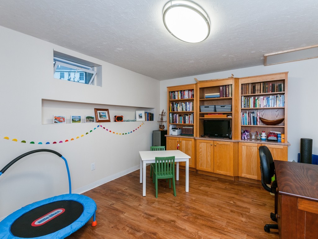 10 Glendale Road Burlington, MA 01803 - Photo 26 of 30 Gallery Image 26