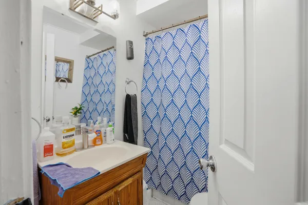 $162,500 | 18 Edna Avenue, Pontiac, MI 48341