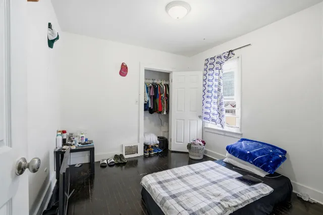 $165,000 | 18 Edna Avenue, Pontiac, MI 48341