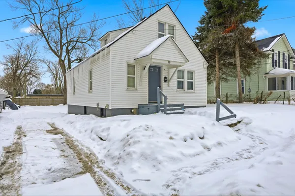 $162,500 | 18 Edna Avenue, Pontiac, MI 48341