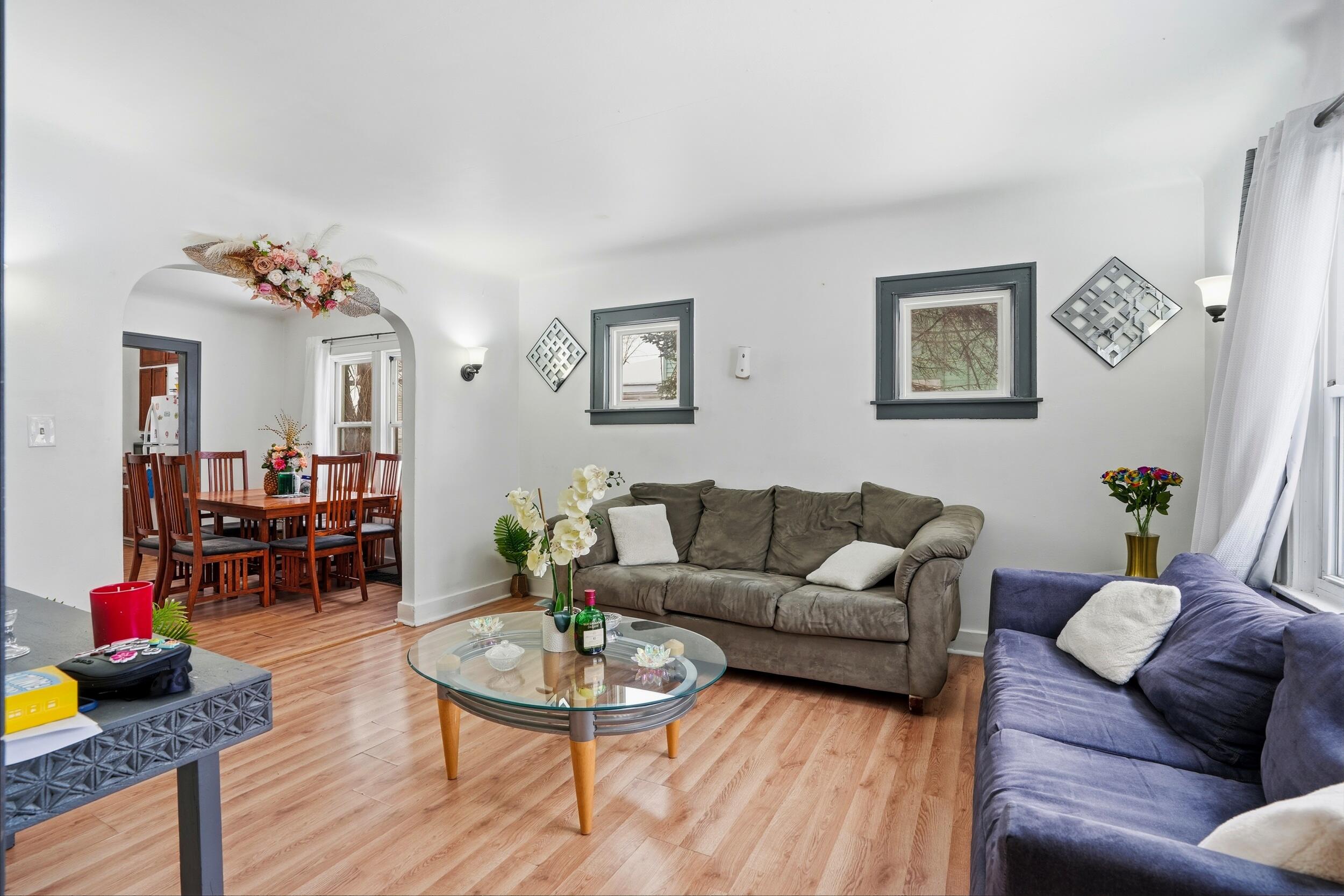 18 Edna Avenue Pontiac, MI 48341 - Photo 4 of 22 019