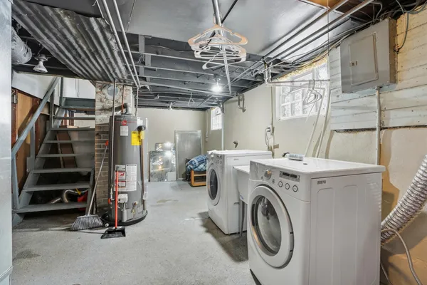 $162,500 | 18 Edna Avenue, Pontiac, MI 48341