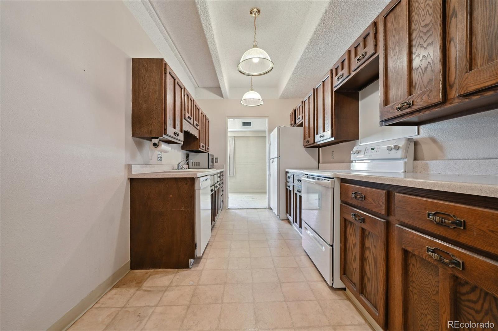 7865 East Mississippi Avenue, Unit 208 Denver, CO 80247 - Photo 12 of 32