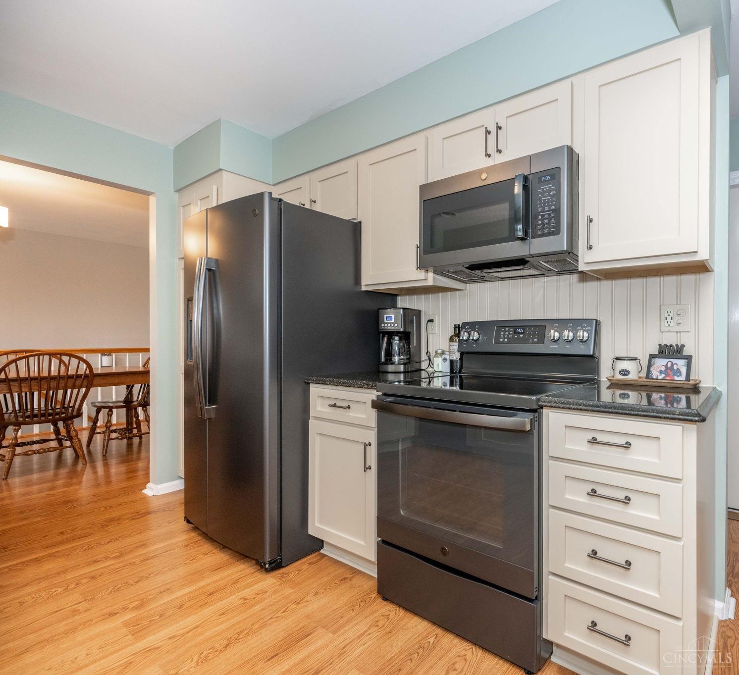 11624 Edgewood Road Harrison, OH 45030 - Photo 15 of 54 New GE appliances.
