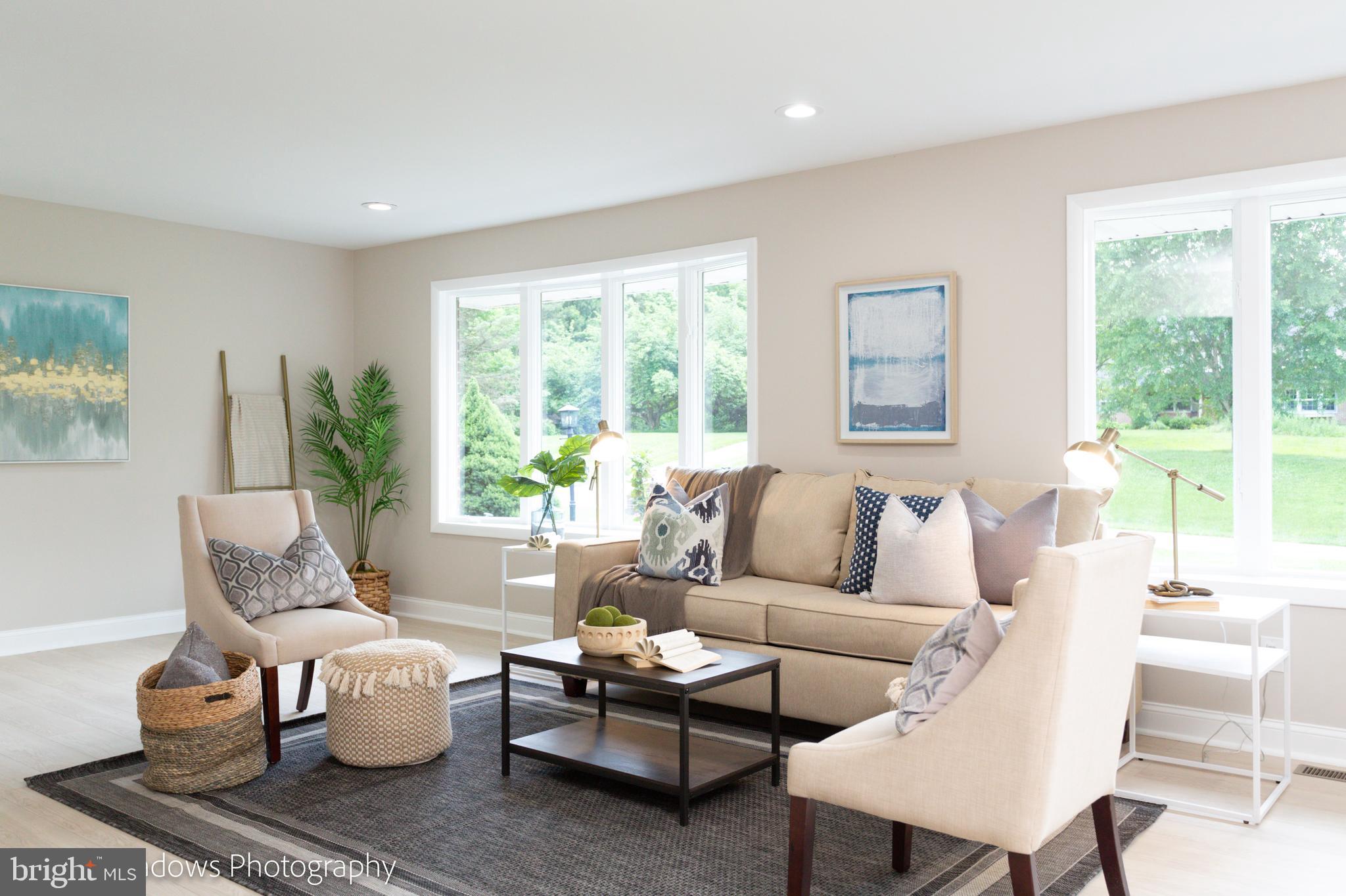 13829 Manor Glen Road Baldwin, MD 21013 - Photo 23 of 57 Formal sitting room