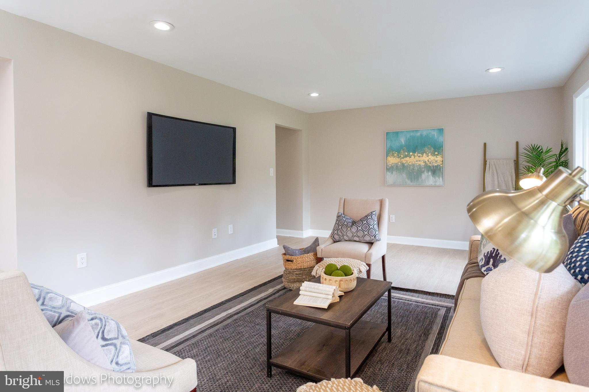 13829 Manor Glen Road Baldwin, MD 21013 - Photo 24 of 57 Formal sitting room