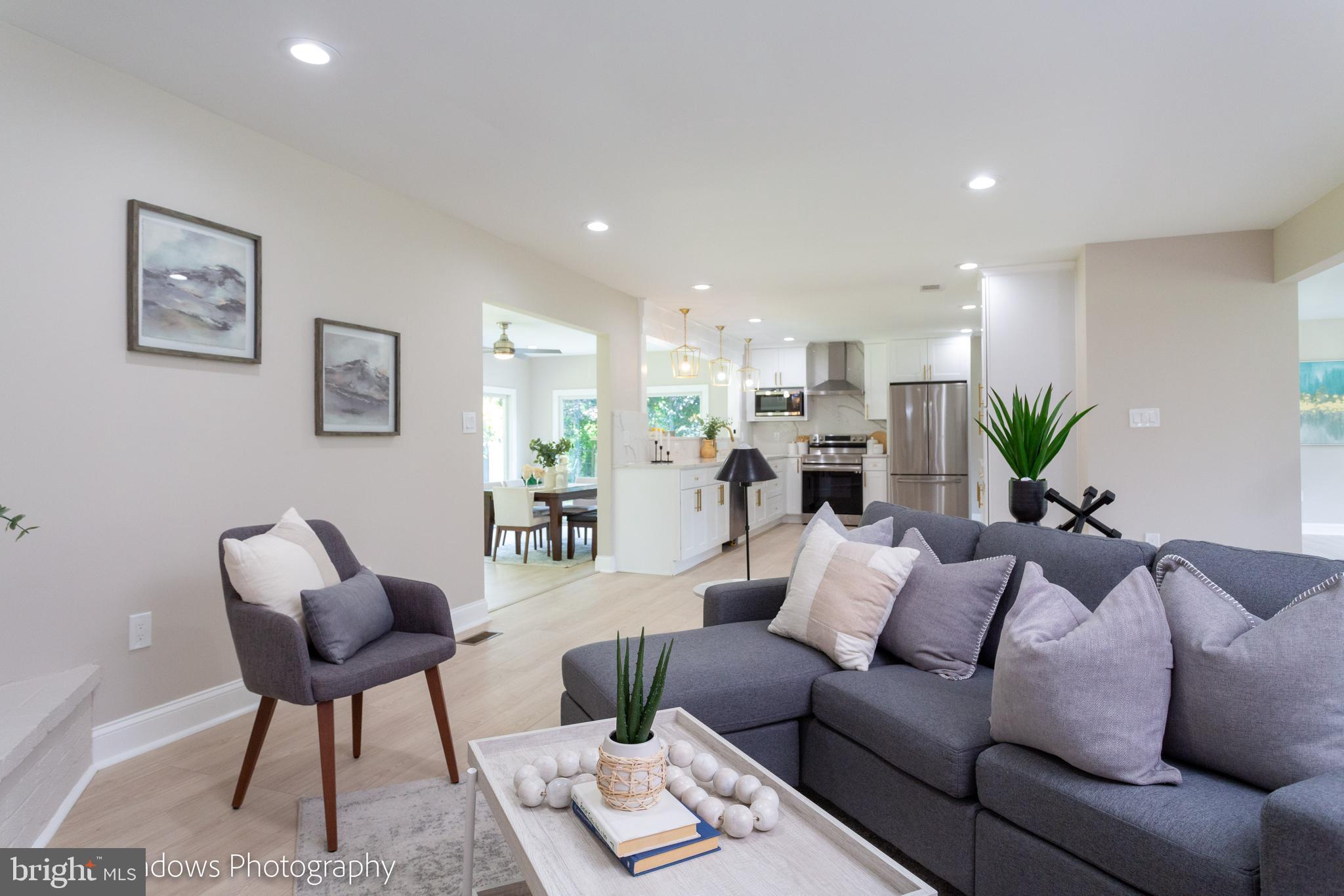 13829 Manor Glen Road Baldwin, MD 21013 - Photo 6 of 57 Beautiful house with lots of natural light!