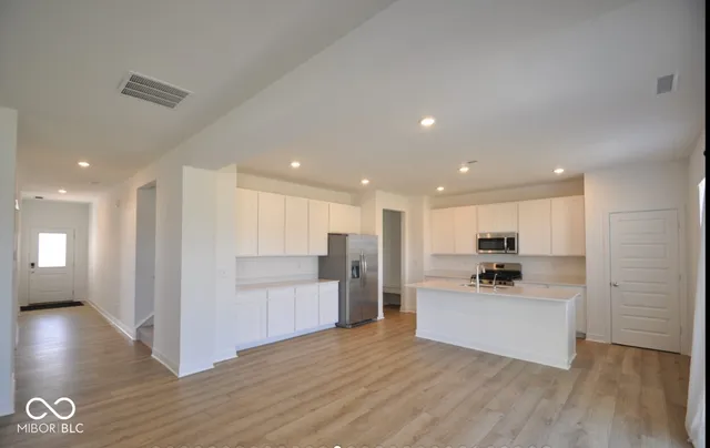 $2,500 | 2054 Jasper Brk Court, Whitestown, IN 46075