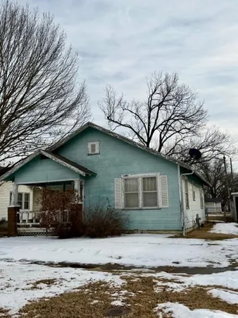 1309 West 4th Street, Coffeyville, KS 67337