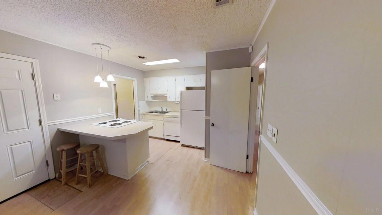 5855 Avondale Road Pensacola, FL 32526 - Photo 5 of 7 Gallery Image 5