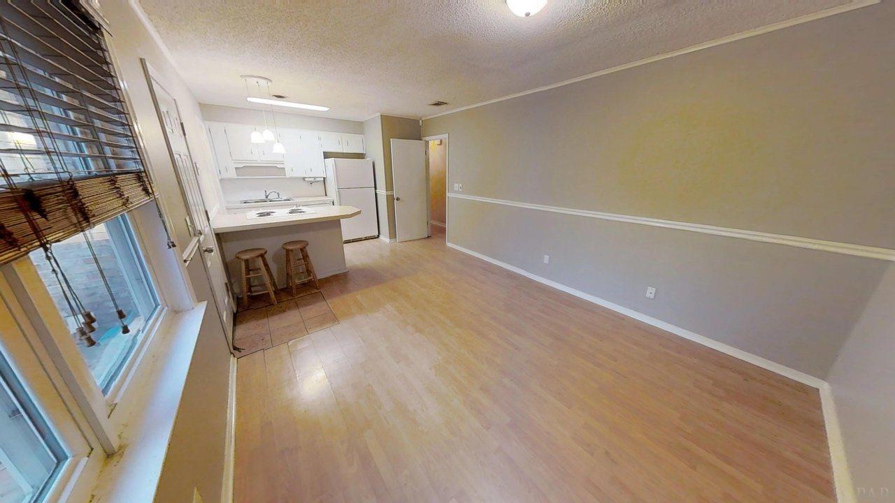 5855 Avondale Road Pensacola, FL 32526 - Photo 6 of 7 Gallery Image 6