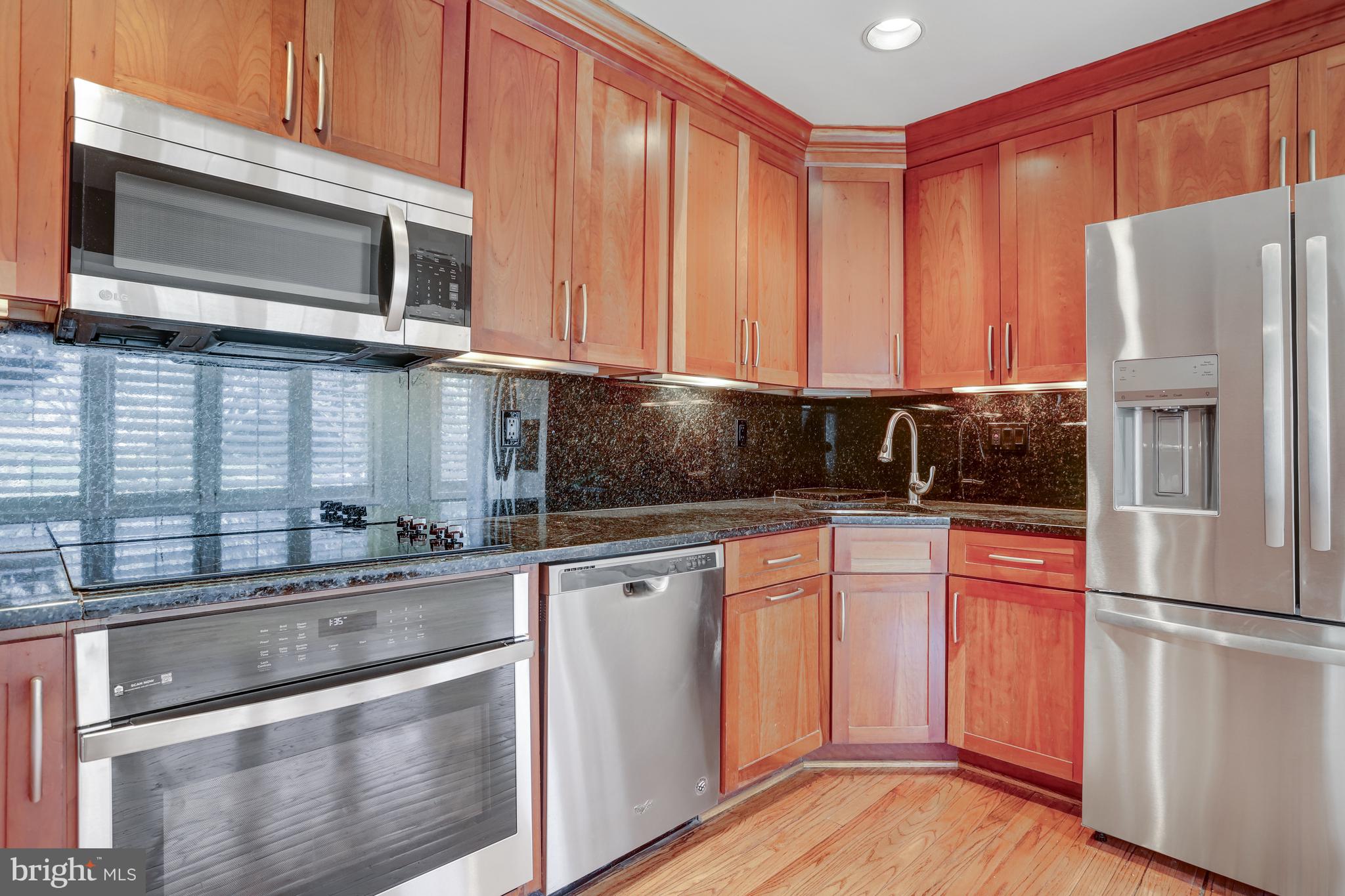 7525 Salem Road Falls Church, VA 22043 - Photo 6 of 58