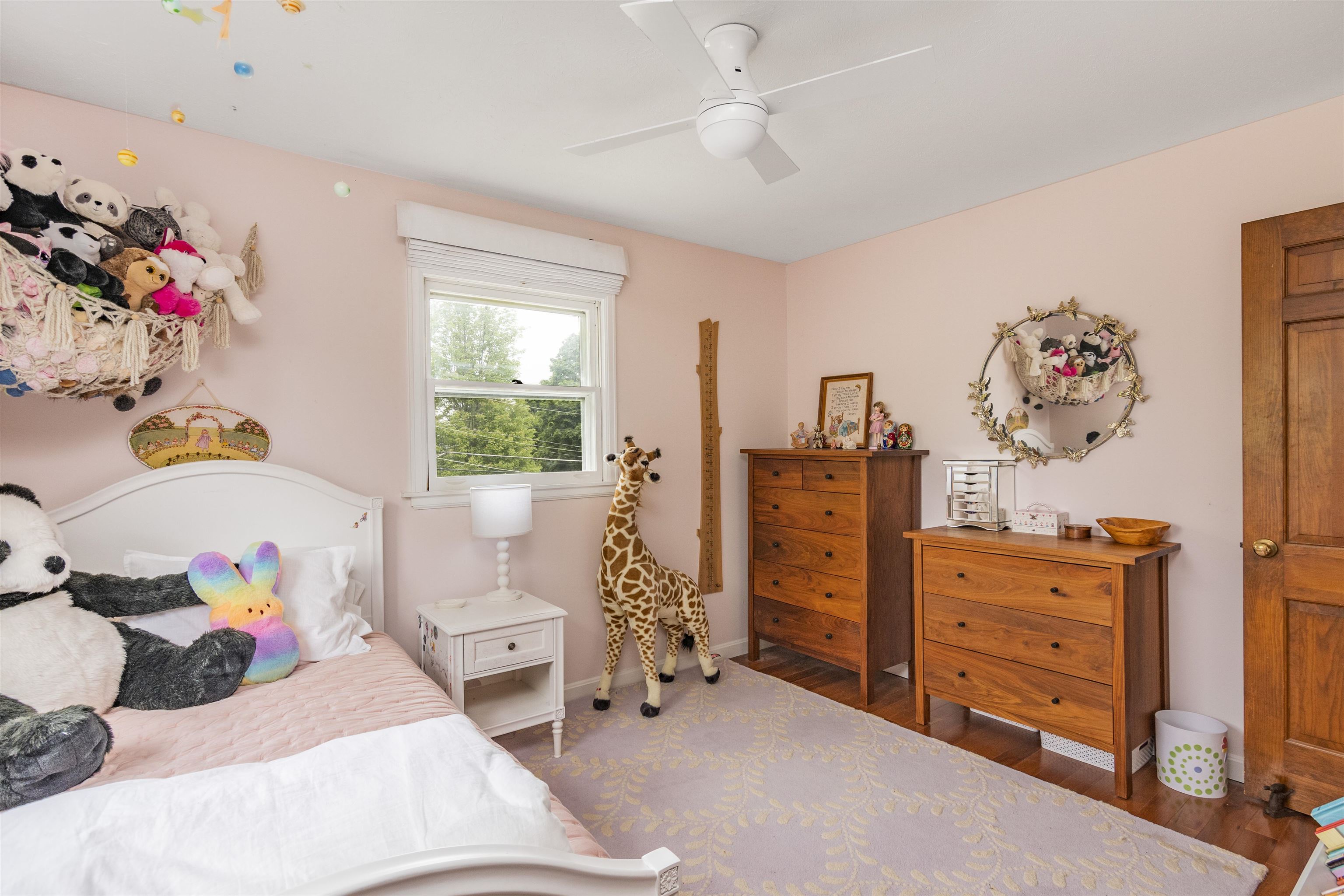 208 Marsett Road Shelburne, VT 05482 - Photo 17 of 36 Gallery Image 17