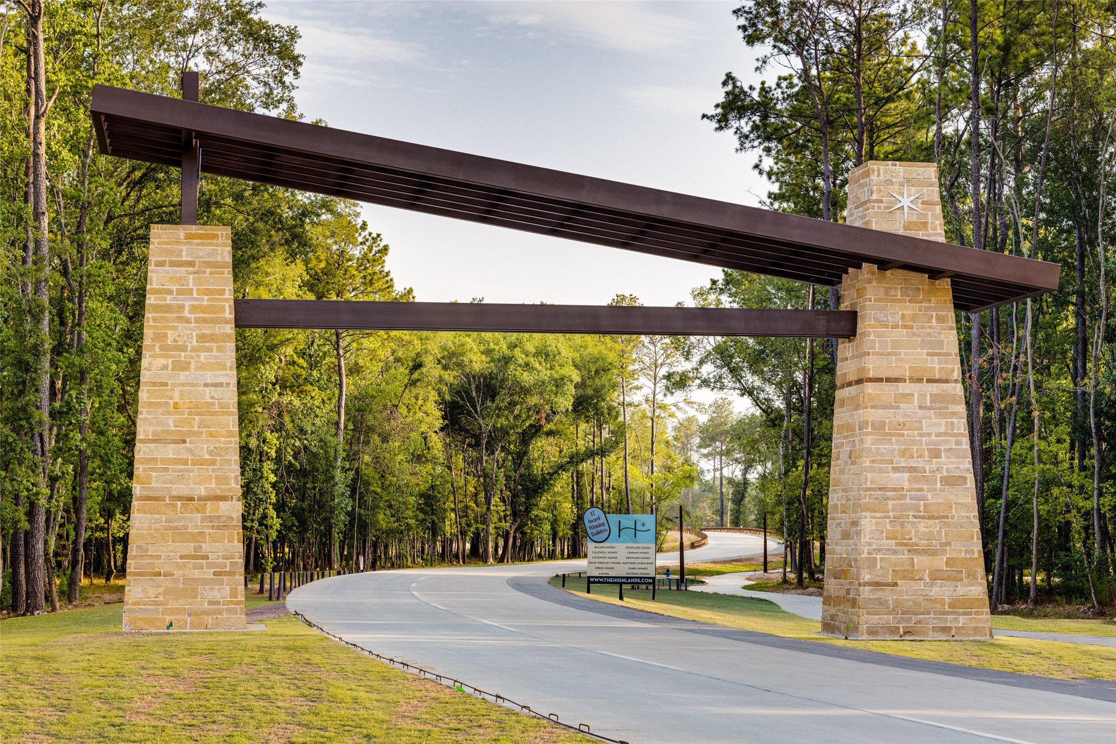 9422 Pacific Crest Porter, TX 77365 - Photo 21 of 26 a view of fountain in front of building
