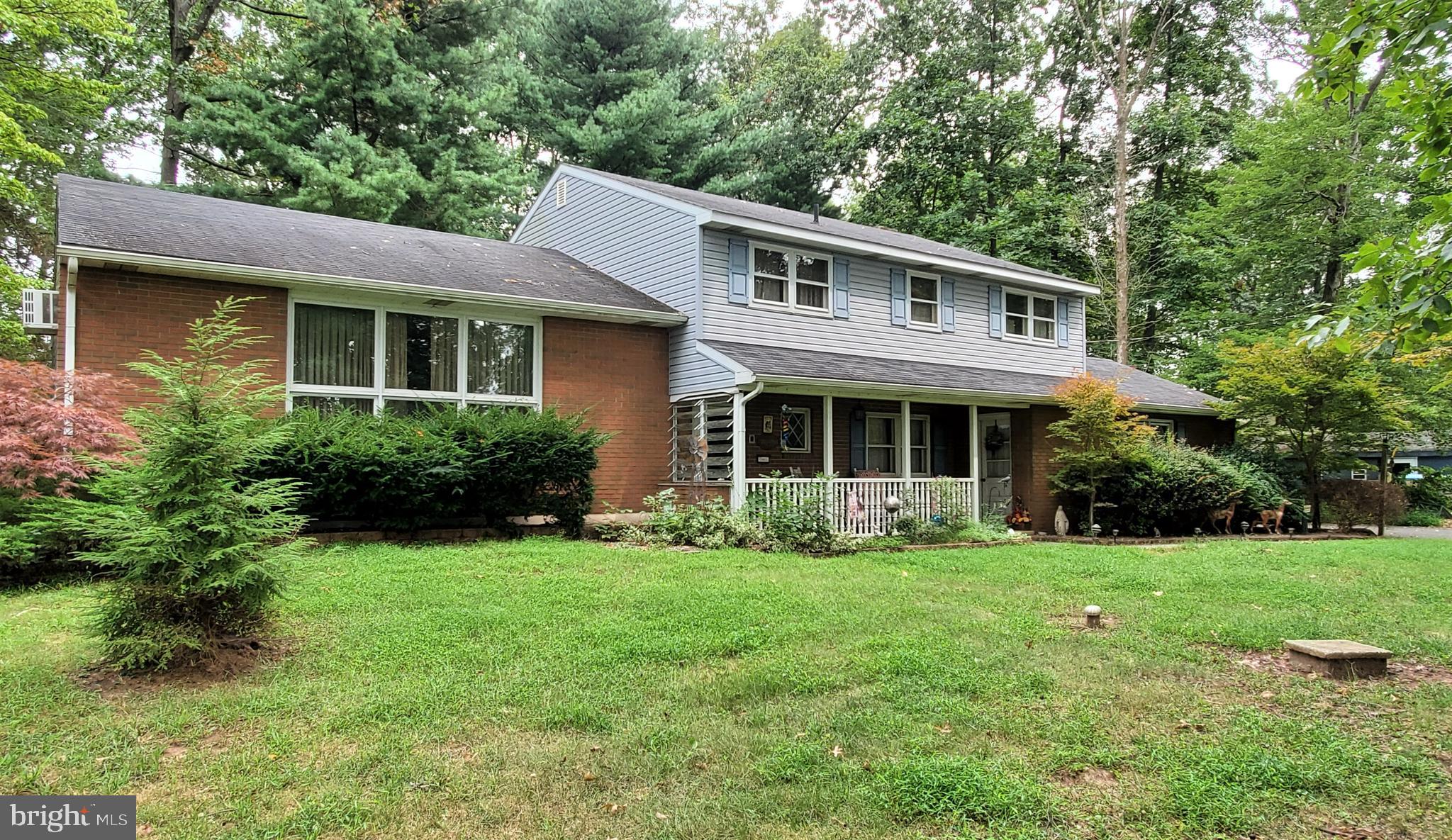 2283 East Buck Road Pennsburg, PA 18073 - Photo 2 of 26 Gallery Image 2