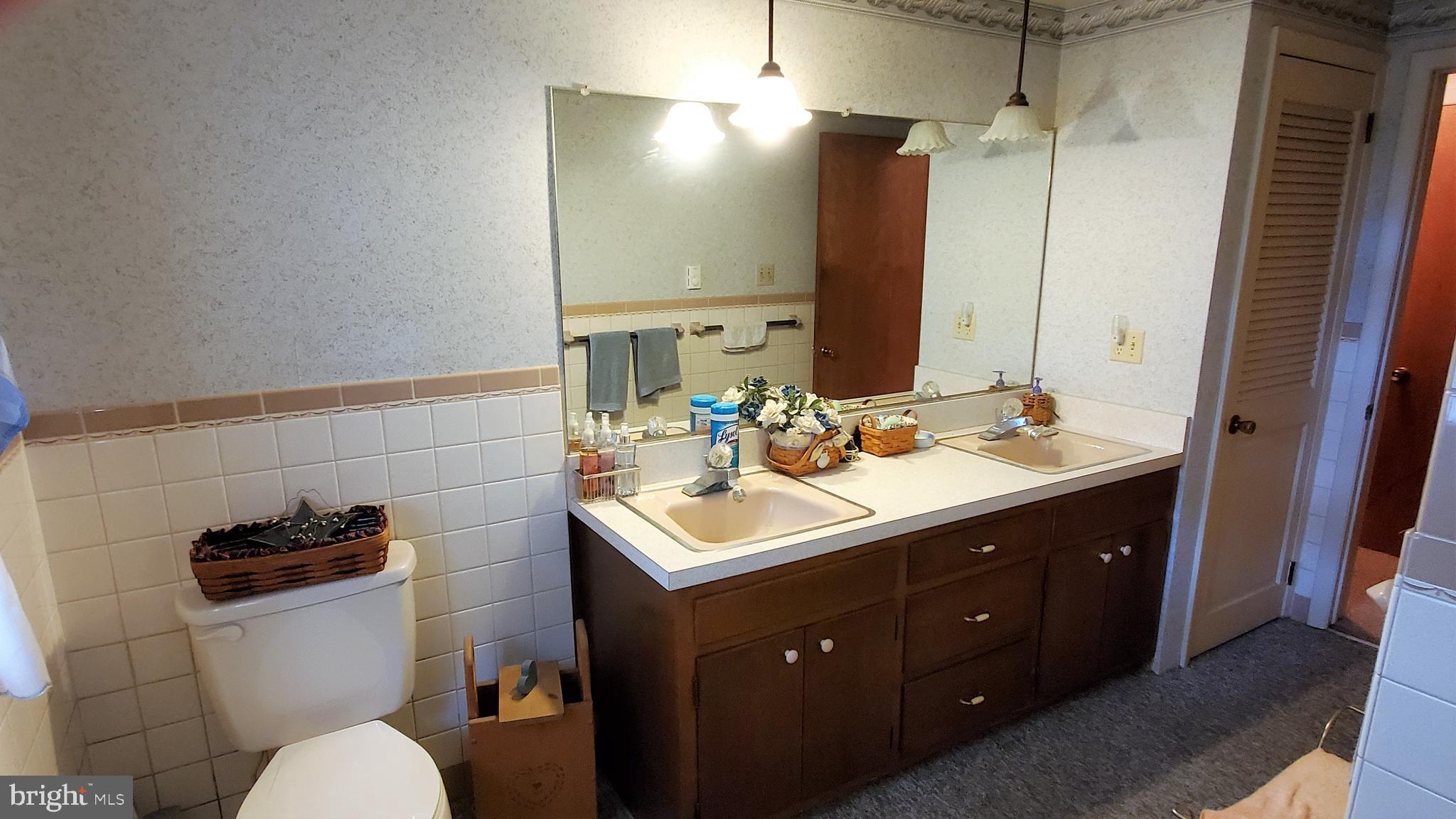 2283 East Buck Road Pennsburg, PA 18073 - Photo 22 of 26 Gallery Image 22