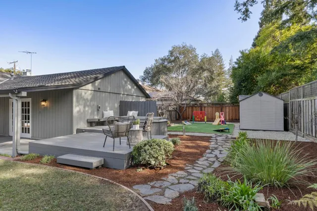 $4,998,000 | 648 Spargur Drive, Los Altos, CA 94022