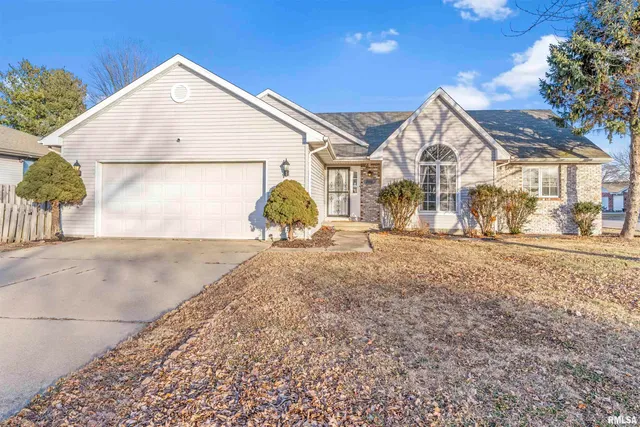 $245,000 | 2928 Rainier Drive, Springfield, IL 62704