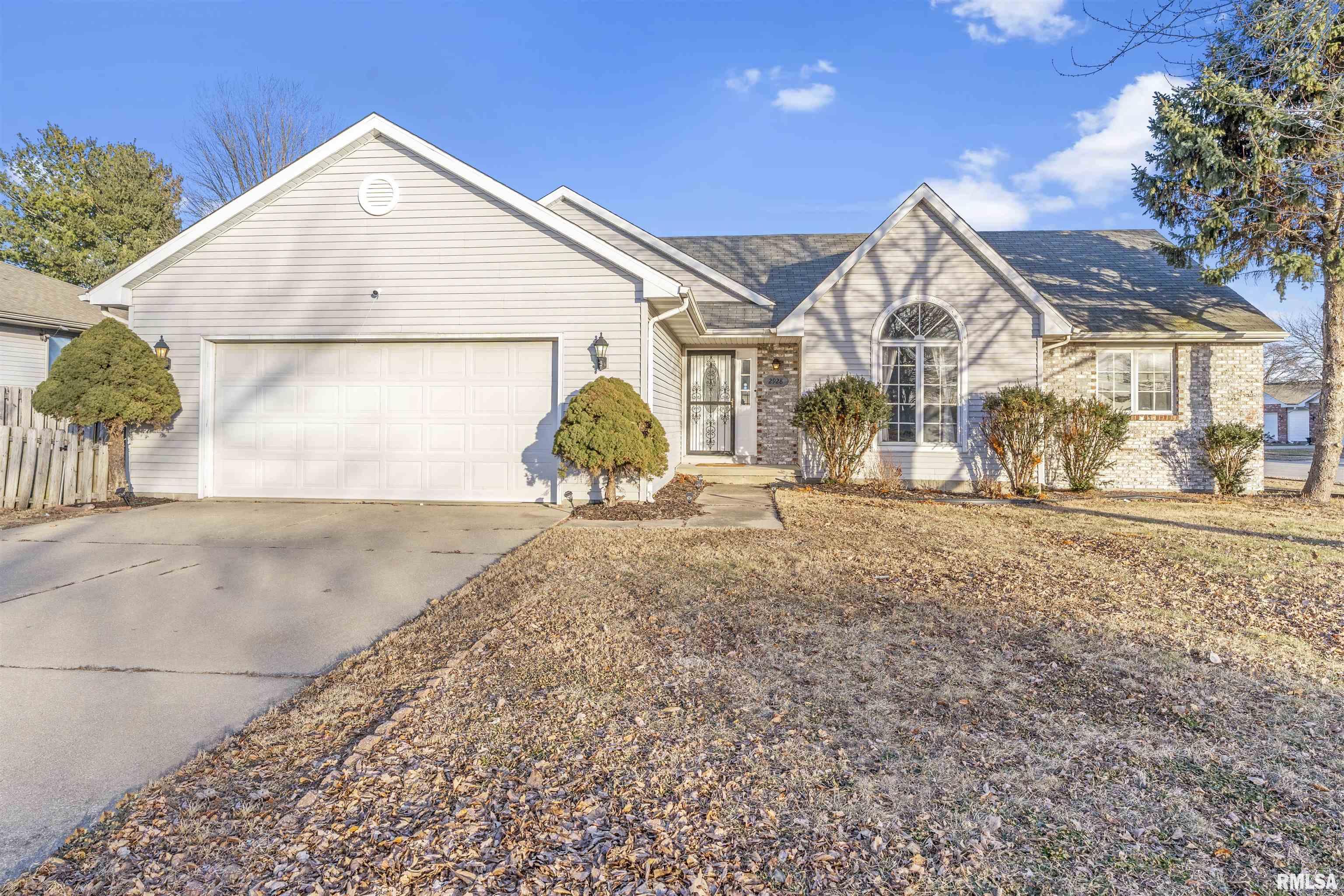 2928 Rainier Drive Springfield, IL 62704 - Photo 1 of 19