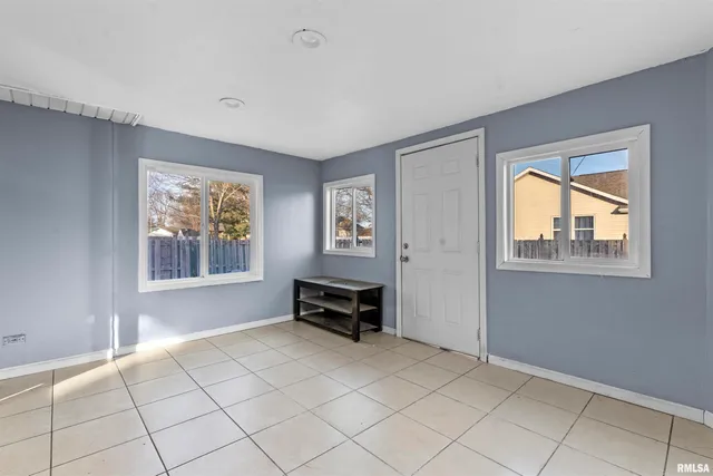 $245,000 | 2928 Rainier Drive, Springfield, IL 62704