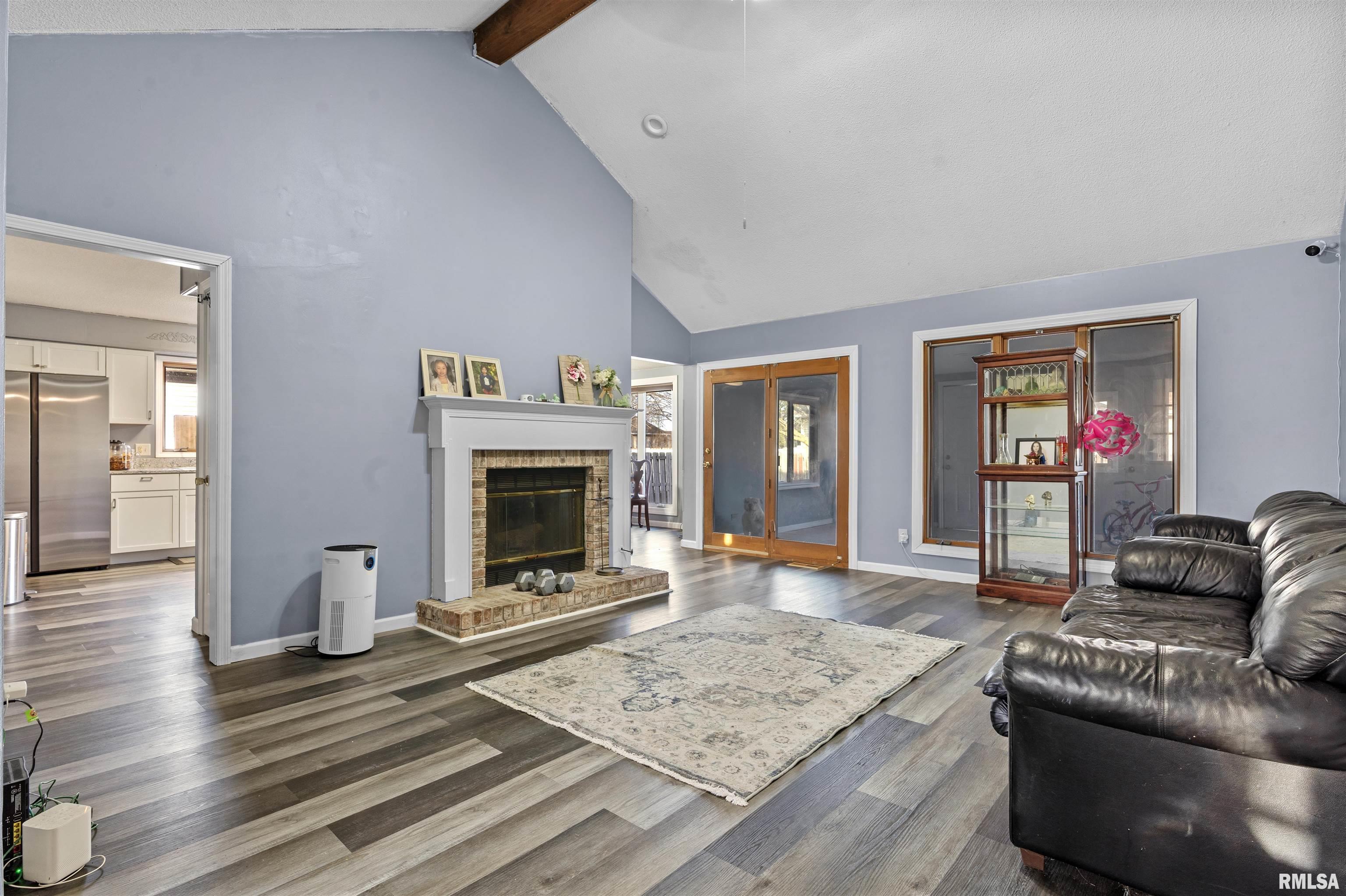 2928 Rainier Drive Springfield, IL 62704 - Photo 2 of 19