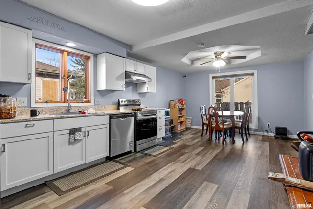 $245,000 | 2928 Rainier Drive, Springfield, IL 62704