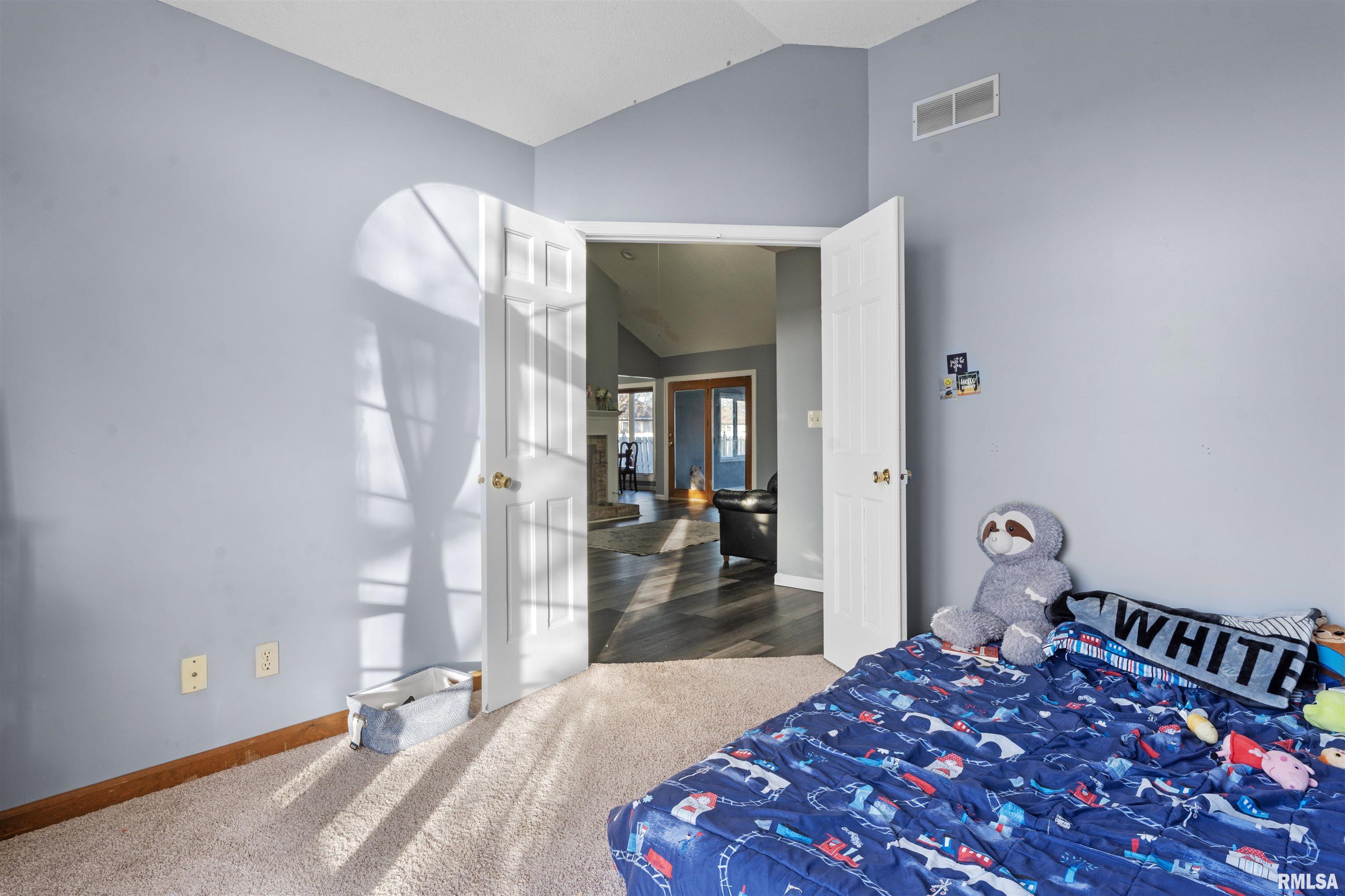 2928 Rainier Drive Springfield, IL 62704 - Photo 8 of 19