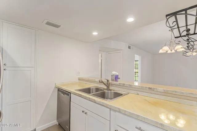 $254,000 | 1351 North Pleasant Drive, Unit 1016, Chandler, AZ 85225