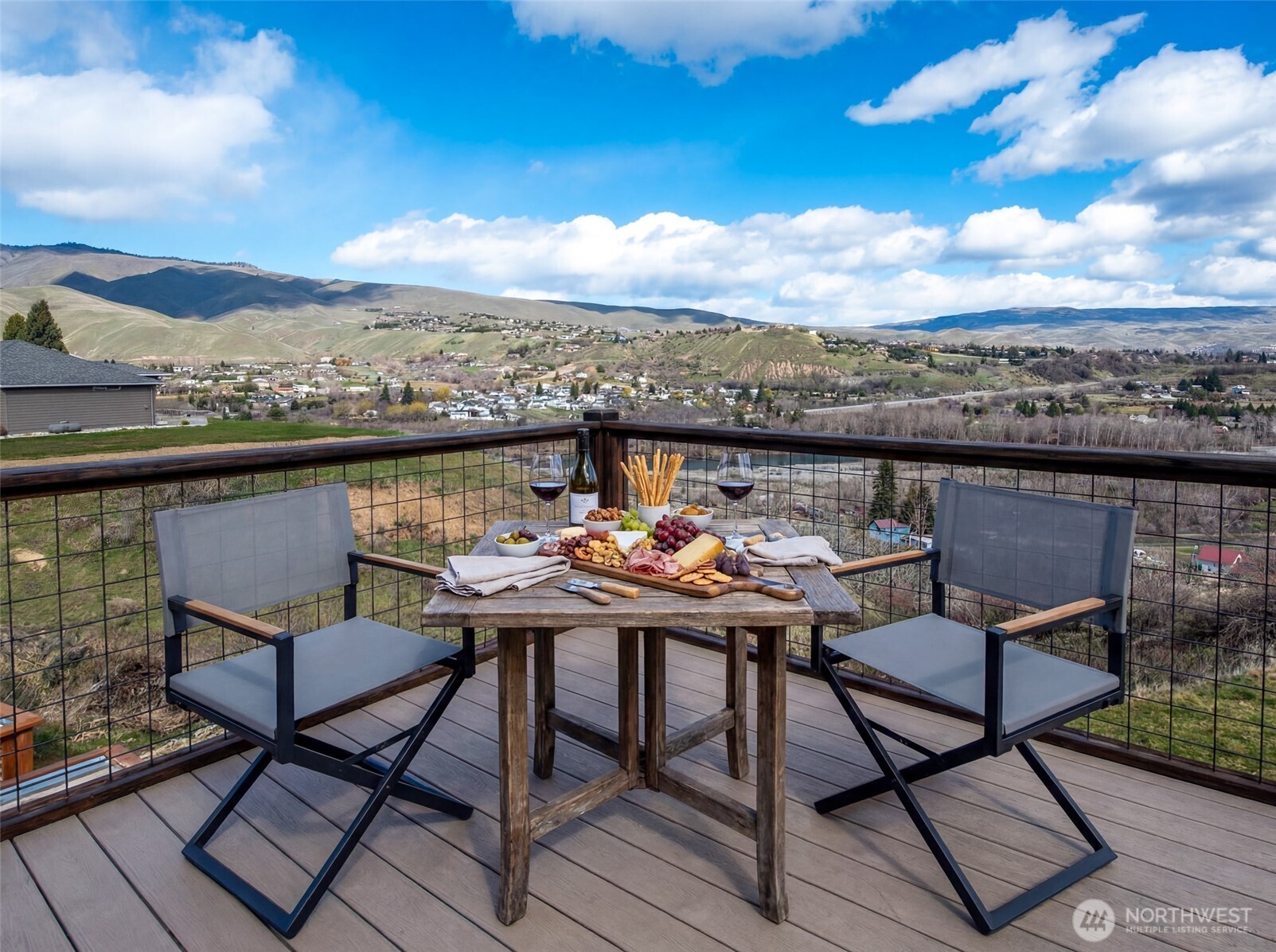 3045 Eastview Lane Wenatchee, WA 98801 - Photo 7 of 40