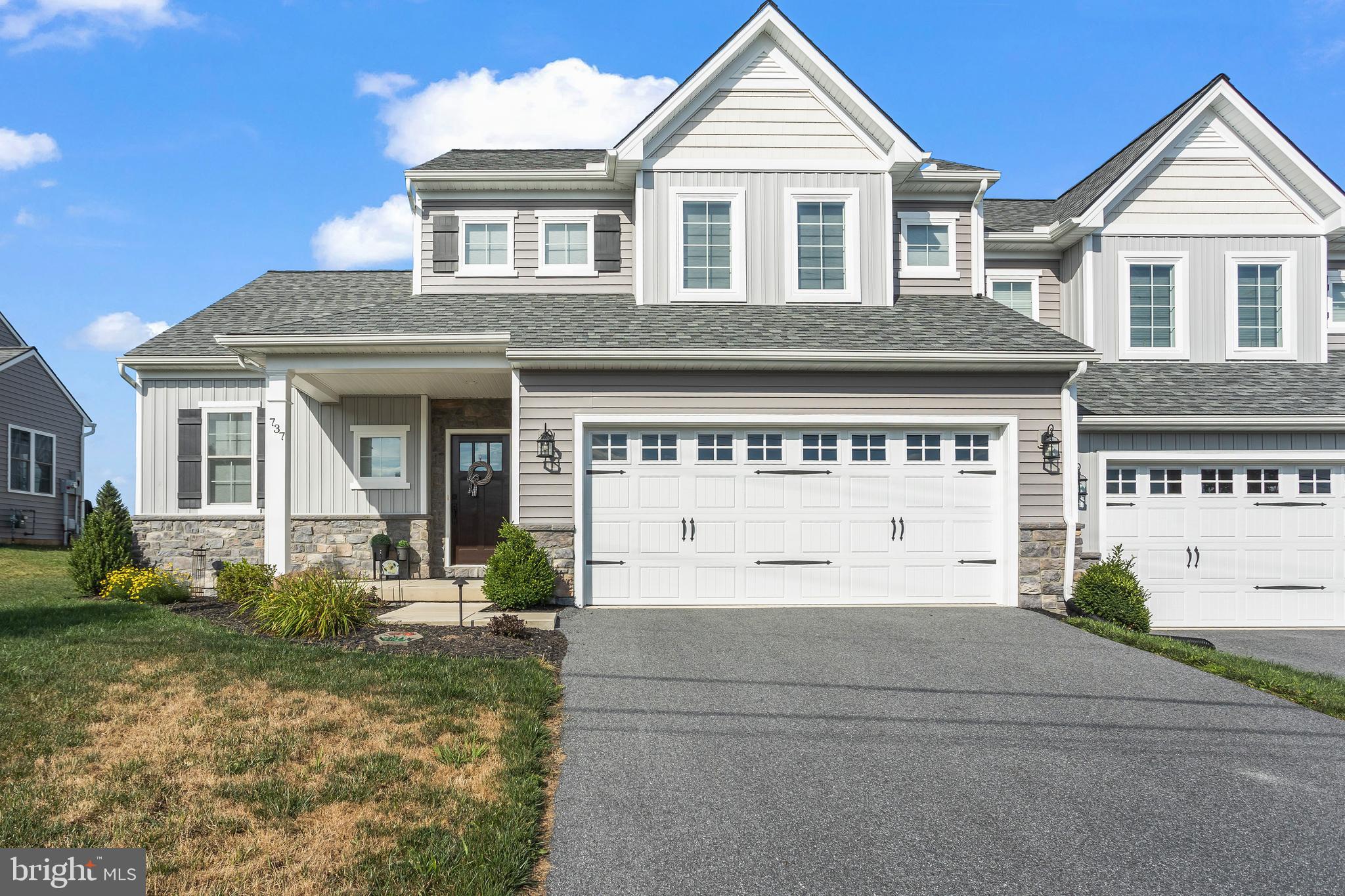 737 Radio Road Elizabethtown, PA 17022 - Photo 2 of 31