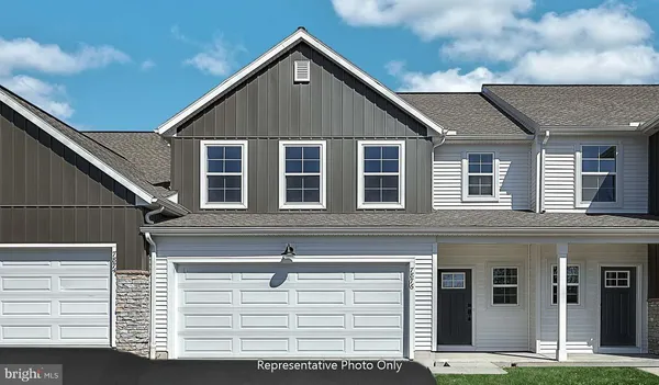 $378,800 | 7841 Oakbrook Drive, Harrisburg, PA 17112