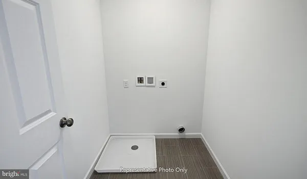 $378,800 | 7841 Oakbrook Drive, Harrisburg, PA 17112