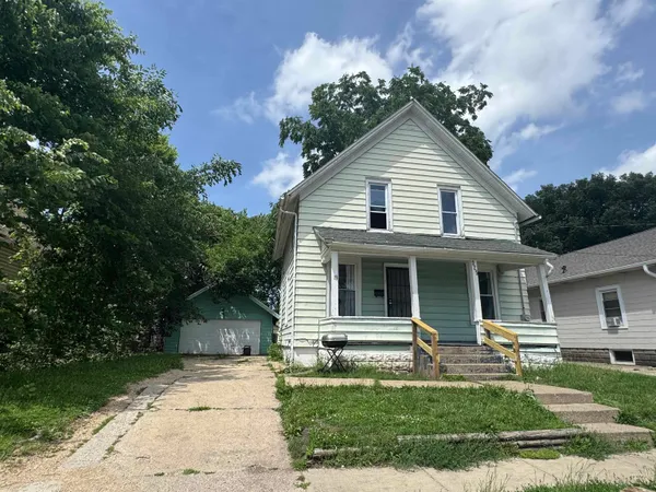 $99,900 | 925 Keeler Avenue, Beloit, WI 53511