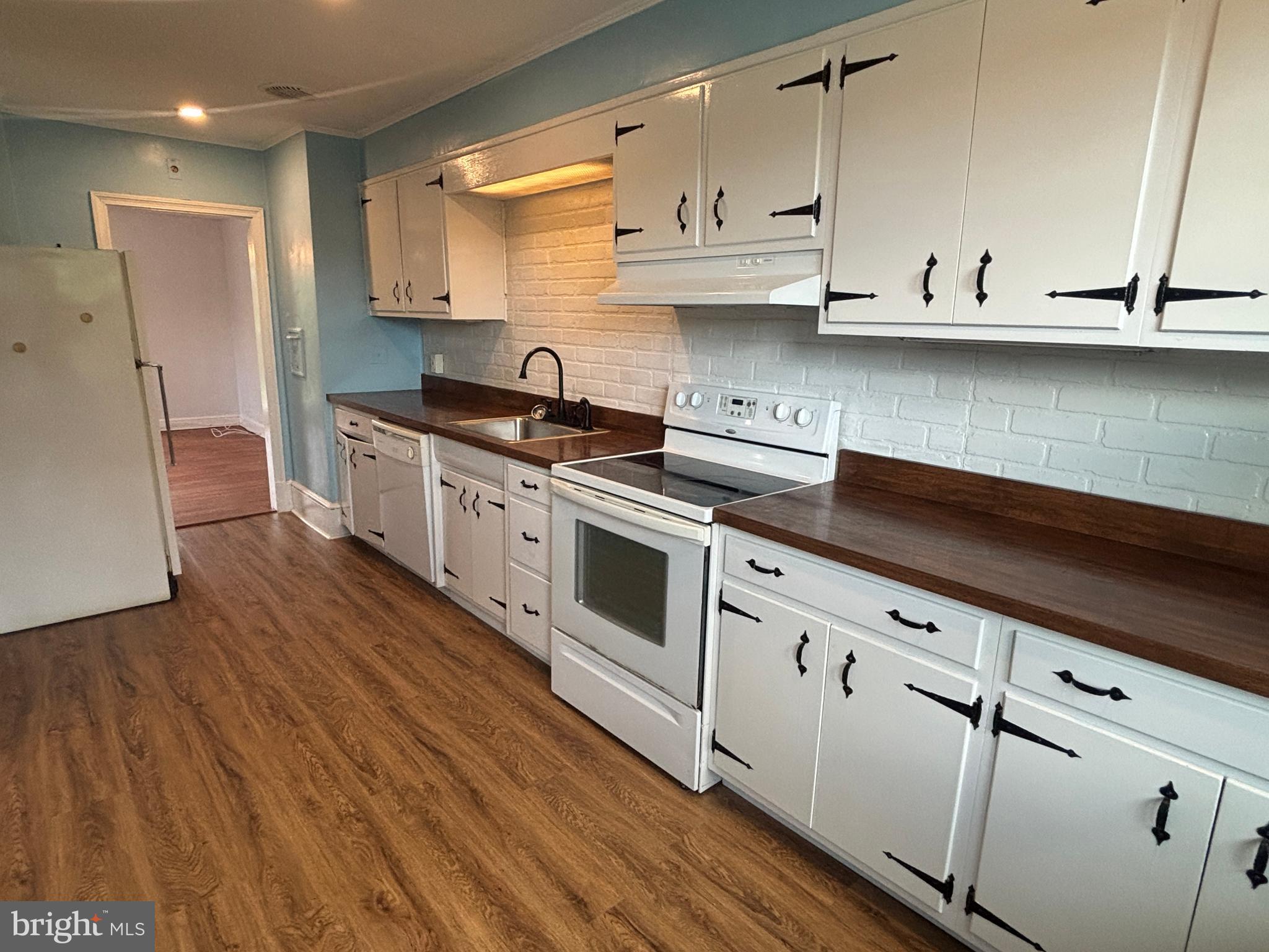 5913 Wakehurst Way Baltimore, MD 21239 - Photo 16 of 31