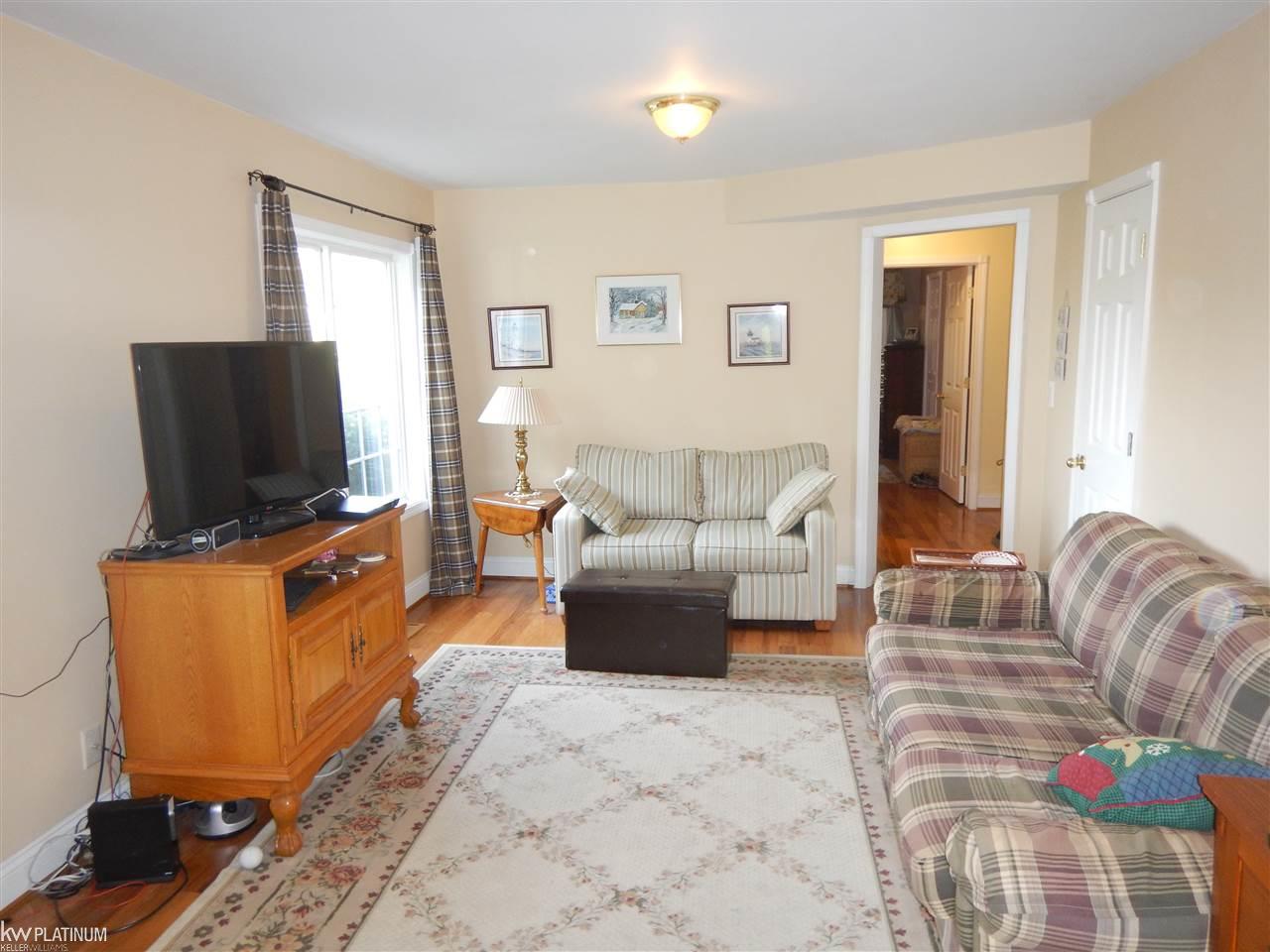 9378 North River Road Algonac, MI 48001 - Photo 28 of 45 Gallery Image 28