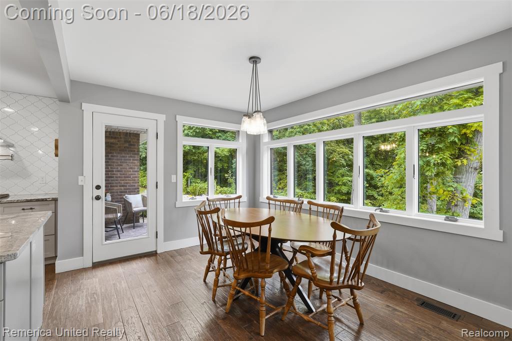 3175 Kensington Road Milford, MI 48380 - Photo 9 of 49