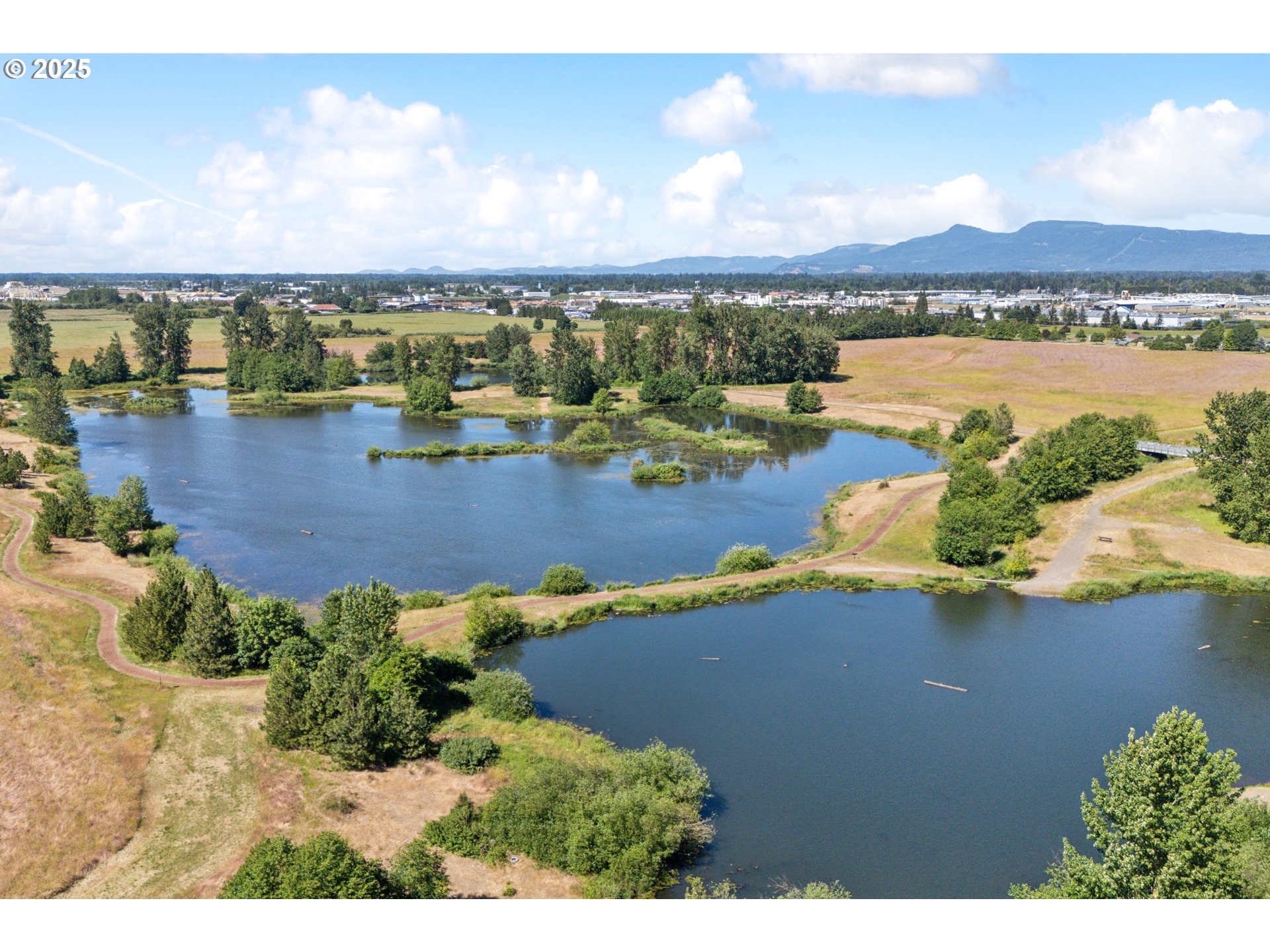 5713 Durst Street Eugene, OR 97402 - Photo 15 of 18 a view of a city with an ocean